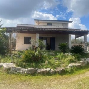 Villa in zona Via Castel del Monte