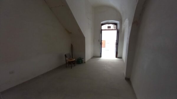 Locale uso abitazione in zona Via Alcide de Gasperi - immagine 2