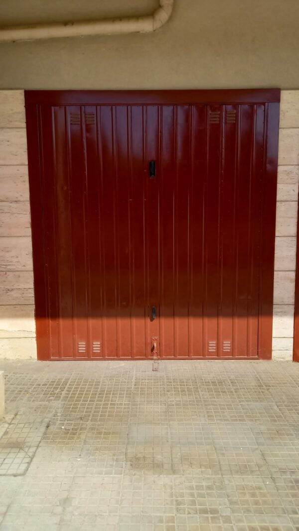 Garage in zona Via Gravina