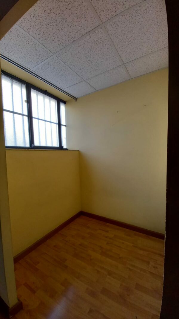 Locale commerciale in zona Viale Cadorna - immagine 5