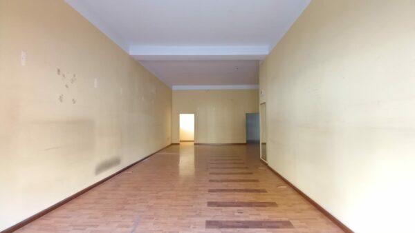 Locale commerciale in zona Viale Cadorna - immagine 3