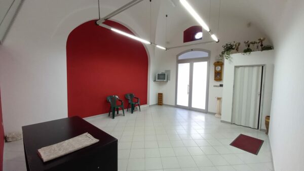 Locale commerciale in zona Piazza Grenoble - immagine 2