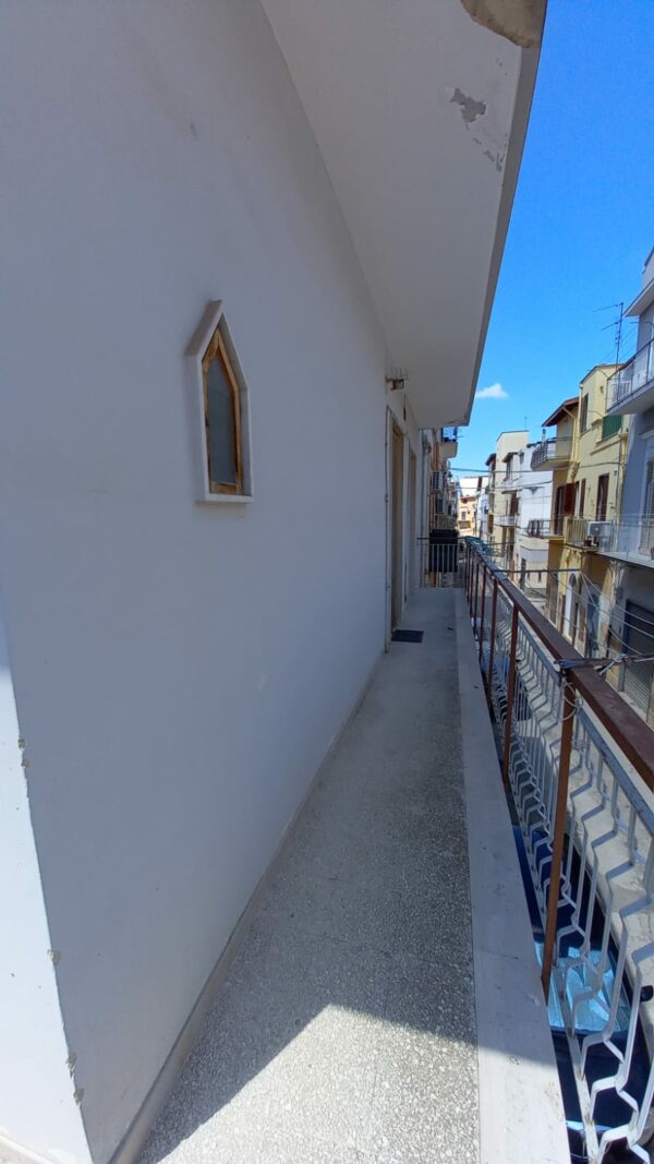 Semindipendente in zona Via San Vito - immagine 9