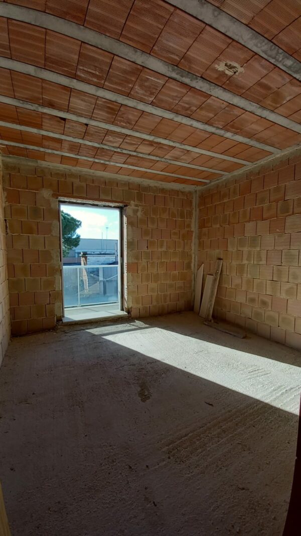 Indipendente con capannone in zona Via Gravina - immagine 3