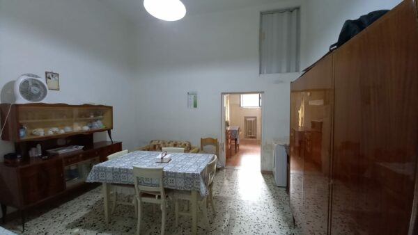 Indipendente su II livelli in zona Viale Friuli - immagine 6