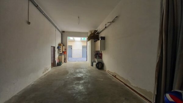 Garage in zona Via Castel del Monte - immagine 3