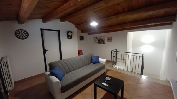 Appartamento con mobilio su II livelli in Via Dante - immagine 15
