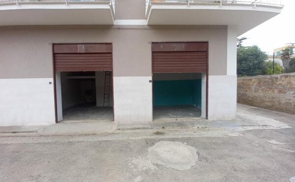 Garage in zona Via San Vito