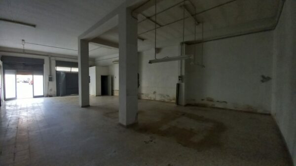 Locale commerciale in zona Piazza XXI Febbraio - immagine 3