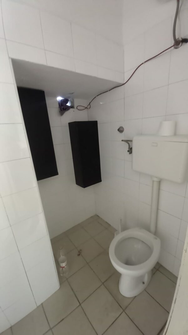 Locale commerciale in zona Via Alcide de Gasperi - immagine 7
