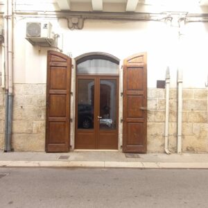 Locale uso abitazione in zona Piazza Gallo