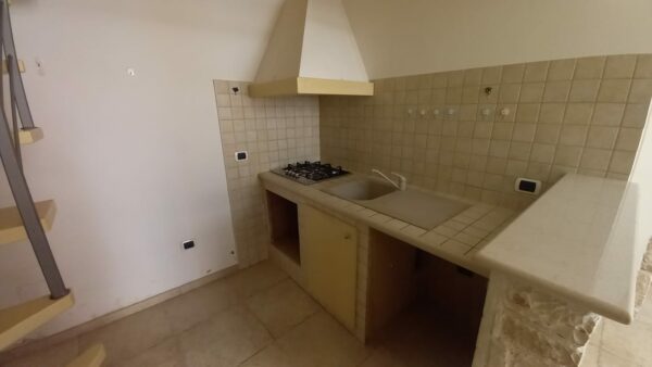 Locale uso abitazione in zona Piazza Gallo - immagine 7