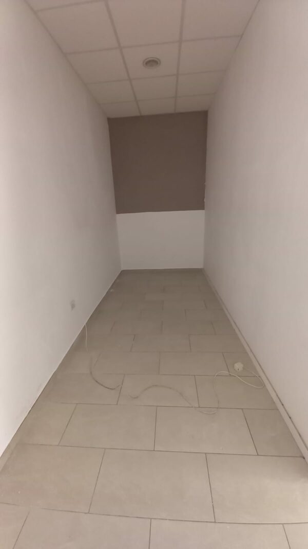 Locale commerciale in zona Piazza Cannizzaro - immagine 6