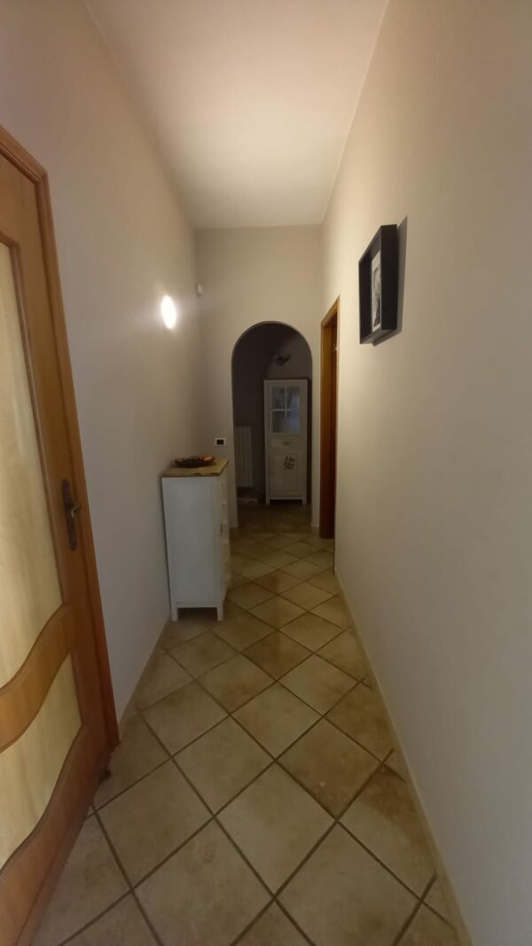 Villa in zona Via Castel del Monte - immagine 6