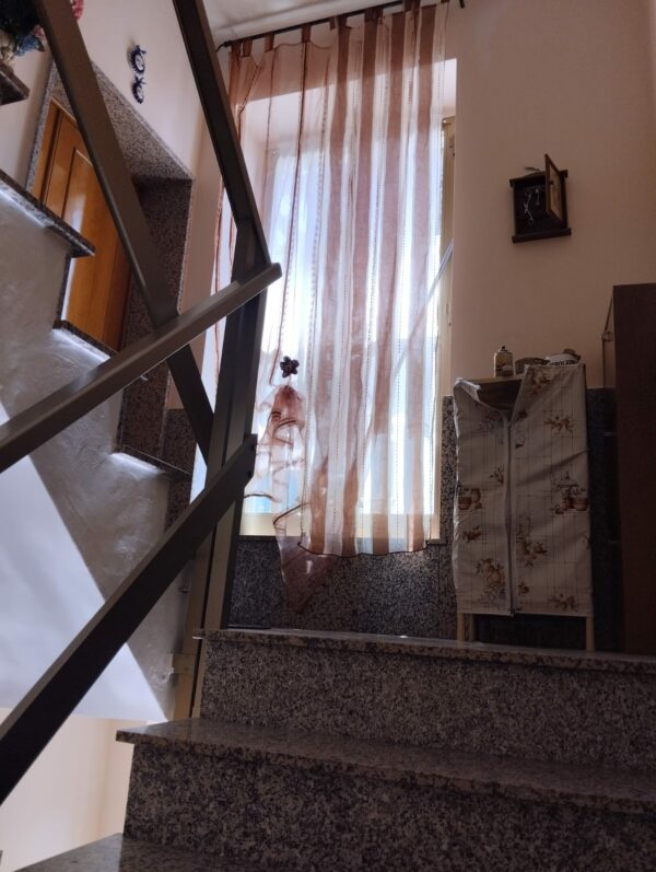 Indipendente in zona Via San Domenico - immagine 8