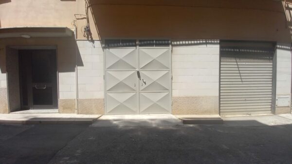 Garage in zona Via Andria