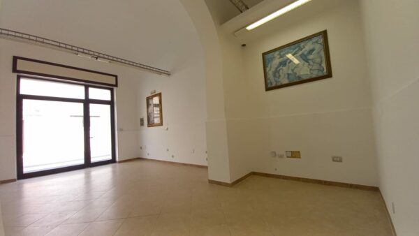 Locale in zona Via Spirito Santo - immagine 4