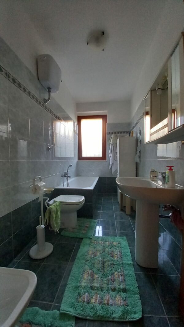 Piano rialzato con box auto a Mariotto (frazione di Bitonto) - immagine 16
