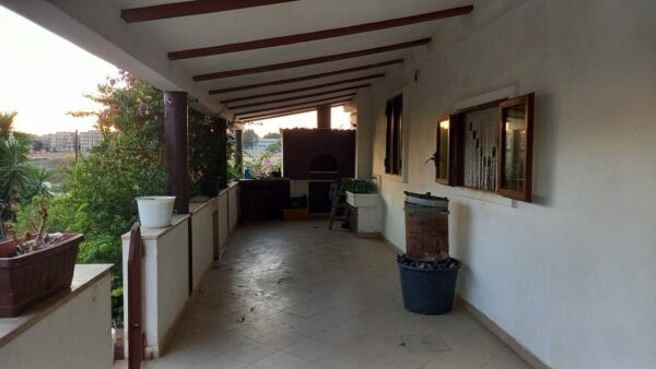 Villa in zona Lago Baione - immagine 17