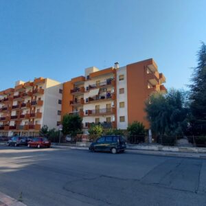 Appartamento con ascensore + garage in zona Via Prenestina