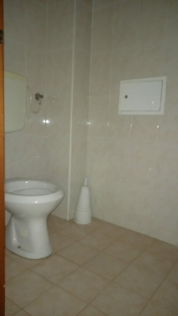 Locale commerciale in zona Via Castel del Monte - immagine 4
