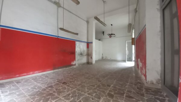 Locale commerciale in zona Via Castel del Monte - immagine 3