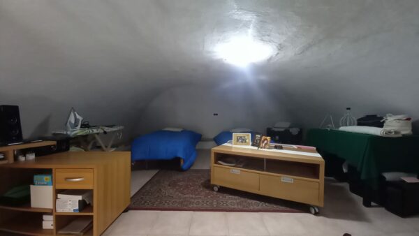 Locale uso abitazione in zona Via Castel del Monte - immagine 15