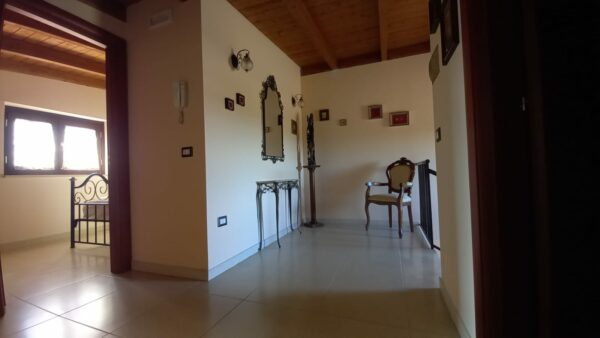 Villa bifamigliare in zona Via San Magno - immagine 11