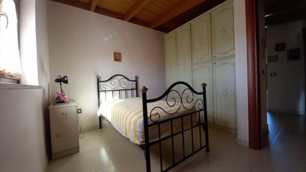 Villa bifamigliare in zona Via San Magno - immagine 22