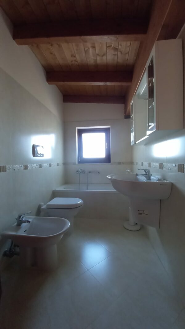 Villa bifamigliare in zona Via San Magno - immagine 31
