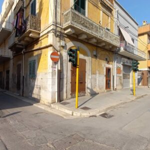 Locale commerciale in zona Viale Vittorio Veneto