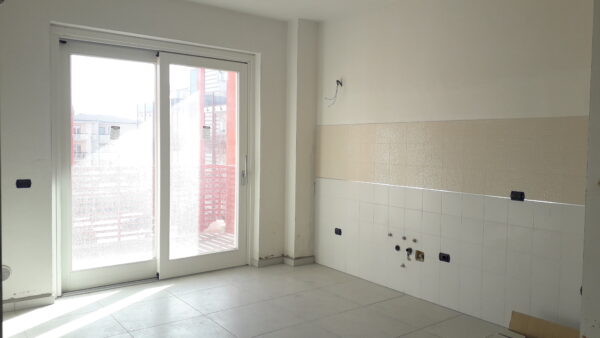 Appartamento con ascensore in Viale Friuli - immagine 4