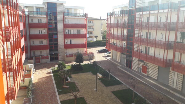 Appartamento con ascensore in Viale Friuli - immagine 12