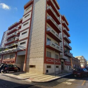 Appartamento con ascensore e box in Via San Domenico