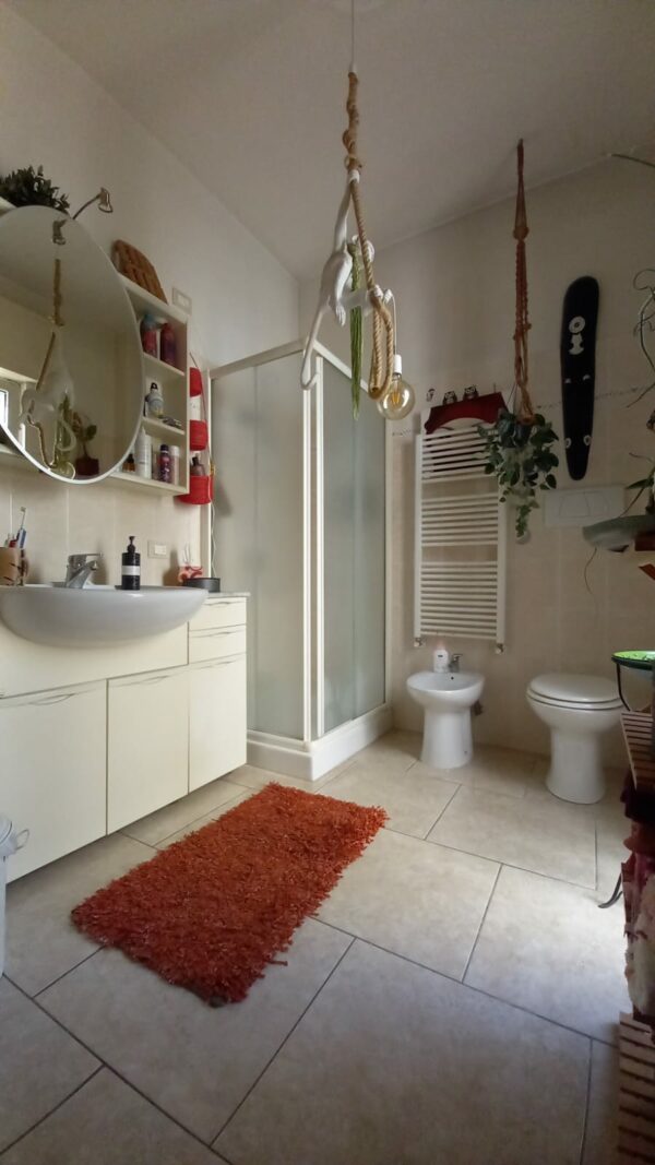 Appartamento con ascensore e box in Via San Domenico - immagine 8