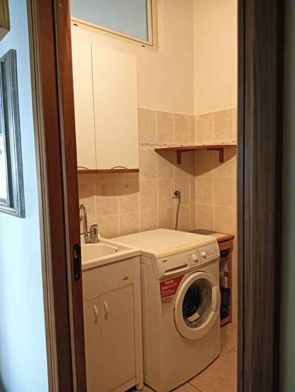 Appartamento con ascensore e box in Via San Domenico - immagine 12