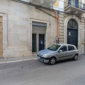 Locale ad uso deposito in zona Via M.R.Imbriani