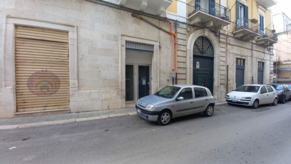 Locale ad uso deposito in zona Via M.R.Imbriani