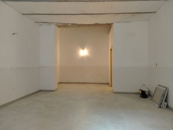 Locale in zona Via Sant'Elia - immagine 3