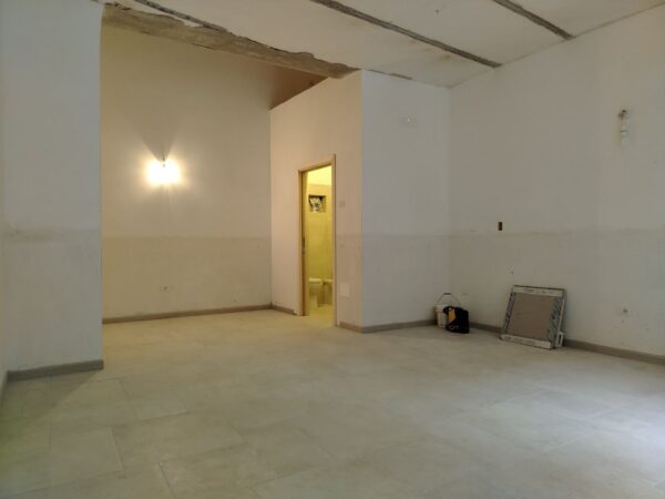Locale in zona Via Sant'Elia - immagine 4
