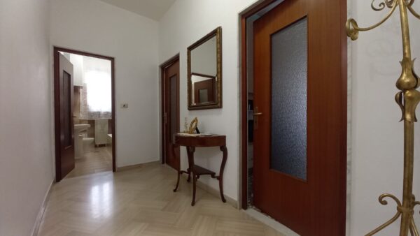 Appartamento in zona Via Castel del Monte - immagine 10