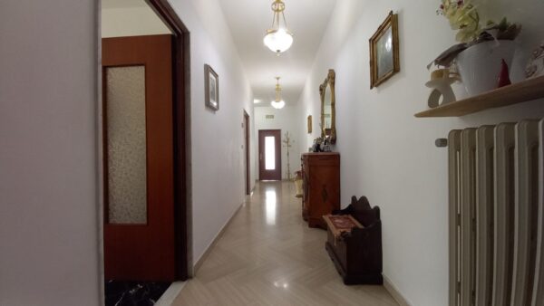 Appartamento in zona Via Castel del Monte - immagine 3