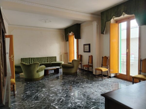 Appartamento in zona Piazza XI Febbraio - immagine 3