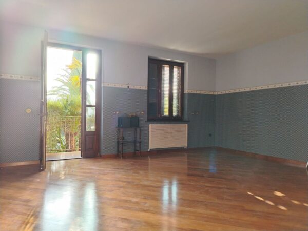 Prestigiosa Villa su II livelli con depandance in zona Via Castel del Monte - immagine 14