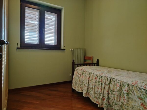 Prestigiosa Villa su II livelli con depandance in zona Via Castel del Monte - immagine 17