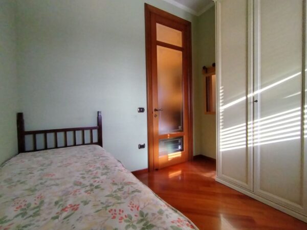 Prestigiosa Villa su II livelli con depandance in zona Via Castel del Monte - immagine 33