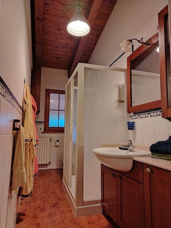 Prestigiosa Villa su II livelli con depandance in zona Via Castel del Monte - immagine 40