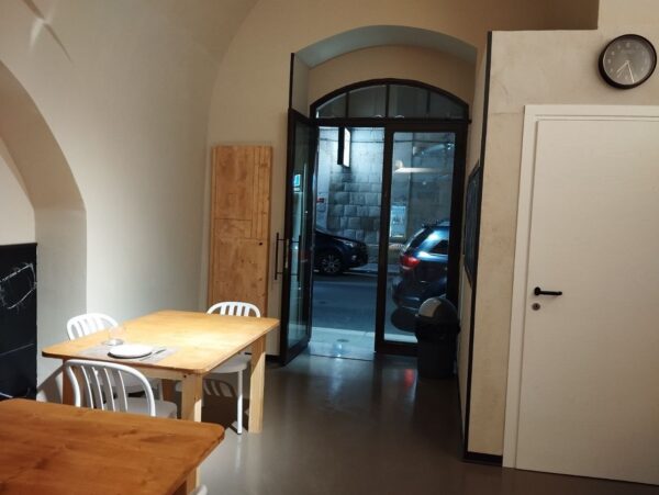 Locale commerciale in zona Via Giuseppe Di Vittorio - immagine 5
