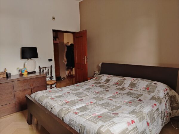Villa su II livelli in zona Via Bracco - immagine 14