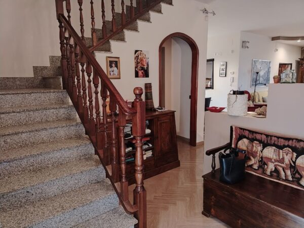 Villa su II livelli in zona Via Bracco - immagine 18
